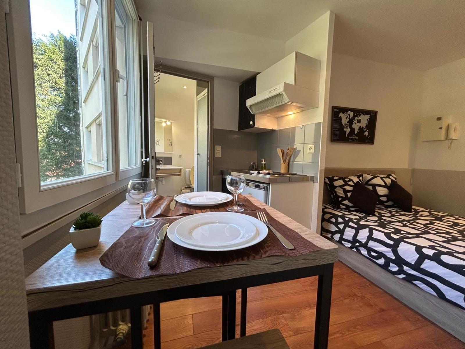 Studio 96 - Wi Fi Fibre - Residence Beausejour - Proche Centre Ville Труа Экстерьер фото